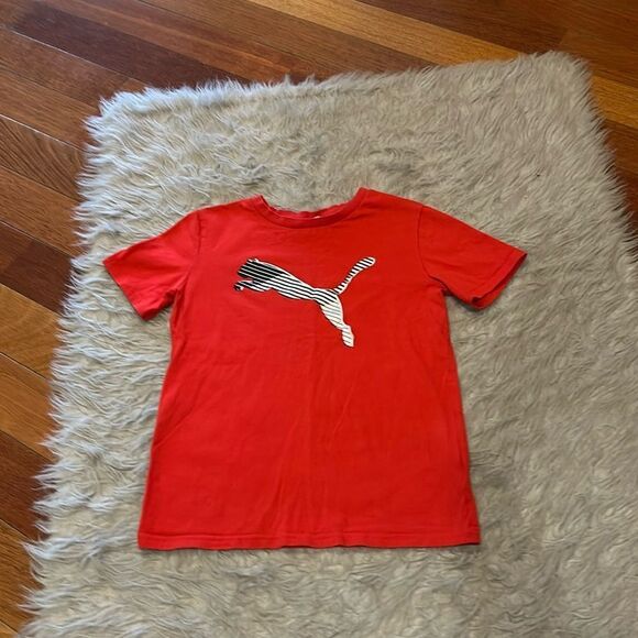 Puma boys red, black and silver logo‎ cotton tshirt size medium - Picture 1 of 5